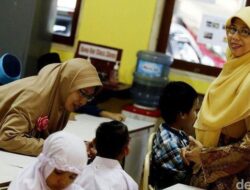 Selamat! Guru di Daerah Terpencil Mendapat Insentif, Ganjaran, dan Kenaikan Jabatan