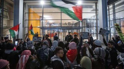 Protes Massa Pro Palestina di Gedung Departemen Luar Negeri AS & New York Times