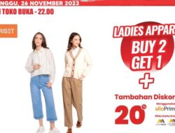 Diskon besar untuk pakaian merek terkenal khusus untuk wanita di Transmart