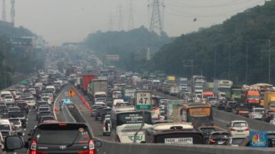 Nataru Mudik Flow Jakarta-Cikampek Imposes Contraflow