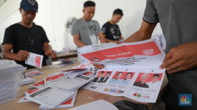 Prabowo memperoleh 56% suara, Anies 25%, dan Ganjar 17%