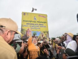 Acil Odah, Pimpin Gerakan “Perempuan Menanam Ribuan Pohon” di Kalsel untuk Memperingati Hari Kartini