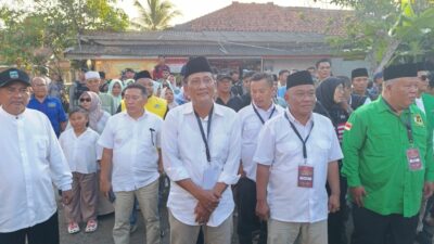 Ujang-Dadang resmi mendaftar ke KPU Pangandaran