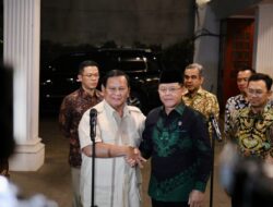 PPP Chairman Meets with Prabowo Subianto, Vows to Support Prabowo-Gibran Administration