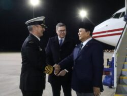 Prabowo Subianto Arrives in Canberra for an Official Visit, Received with Honorary Guard