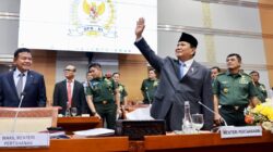 Prabowo Subianto Says Goodbye and Apologizes in Last DPR Session: Bigger Responsibilities Are Coming