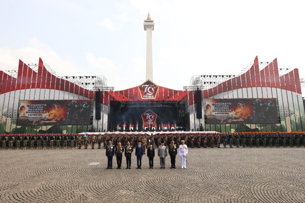 Jokowi: Peringatan Ulang Tahun ke-79 TNI Meningkatkan Hubungan Kuat Antara TNI dan Rakyat