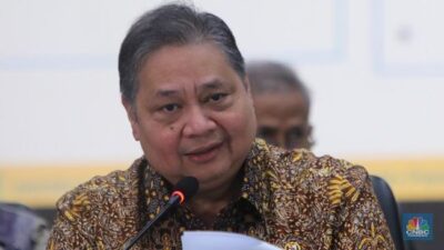 “Airlangga Dorong Pelantikan Gubernur: Tujuan dan Manfaatnya!”