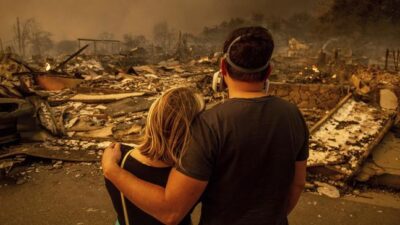 “Kiamat Los Angeles: Wilayah Terbakar Berubah Jadi Abu”