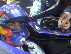 Sainz Minta Williams Tiru Desain Setirnya di Ferrari: Penemuan Menjanjikan
