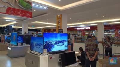 Penemuan Menarik: Transmart Menawarkan LED TV 65 UHD Smart dengan Harga Terjangkau!