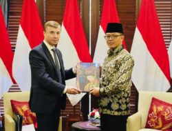 Tugas dan Fungsi Seorang Duta Besar: Peran dan Tanggung Jawabnya
