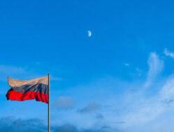 Kirim Terbesar Ukraina, Rusia Matikan Internet – Tutup Bandara