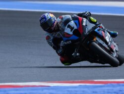 Razgatlioglu Dominasi Balapan di Race 2 WSBK Emilia-Romagna