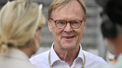 Vatanen Beri Peringatan pada Sainz Mengenai Kesulitan Lengserkan Ben Sulayem