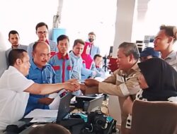 Tips Cara Legal Cantumkan Gelar di Nama KTP dan KK