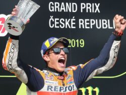Kesempatan Marquez Menyamai Rossi: Analisis Komprehensif