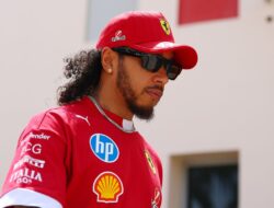 Steiner Nilai Regulasi F1 2026: Keputusan Hamilton Tergantung Pada Itu