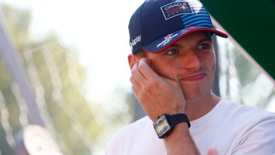 Alasan Verstappen Tetap Diam Amid Rumor Pindah ke Mercedes