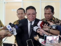 Profil Inosentius Samsul: Hakim MK Baru & Pengalaman Hukumnya