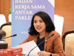 Profil Puteri Komarudin: Menpora Baru yang Potensial