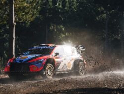 Tanak Alami Masalah, Fourmaux Pimpin WRC Cile