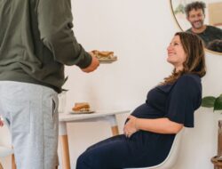 10 Nutrisi Penting untuk Ibu Hamil: Janin Tumbuh Sehat